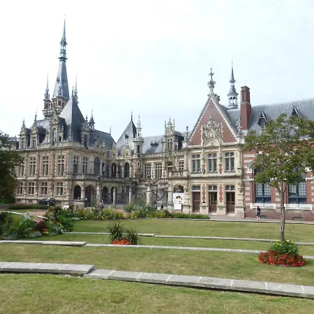 Charming In Ganzeville